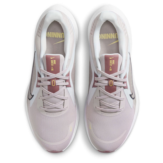 Nike Quest 5 W